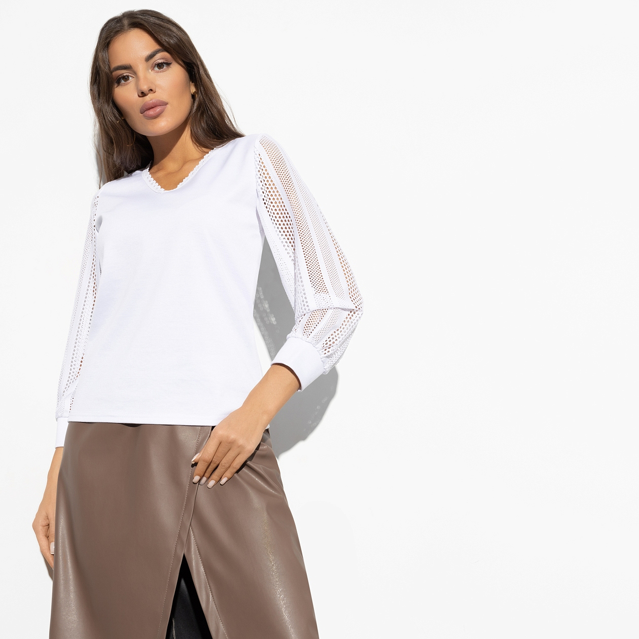 Блуза Попала в сказку. Состав: 65% п/э, 30% вискоза, 5% стрейч