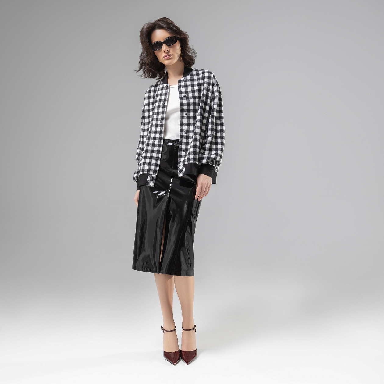 Бомбер Движение вперед (интересная штучка). Состав: 60% полиэстер, 20% вискоза, 15% акрил, 5% хлопок