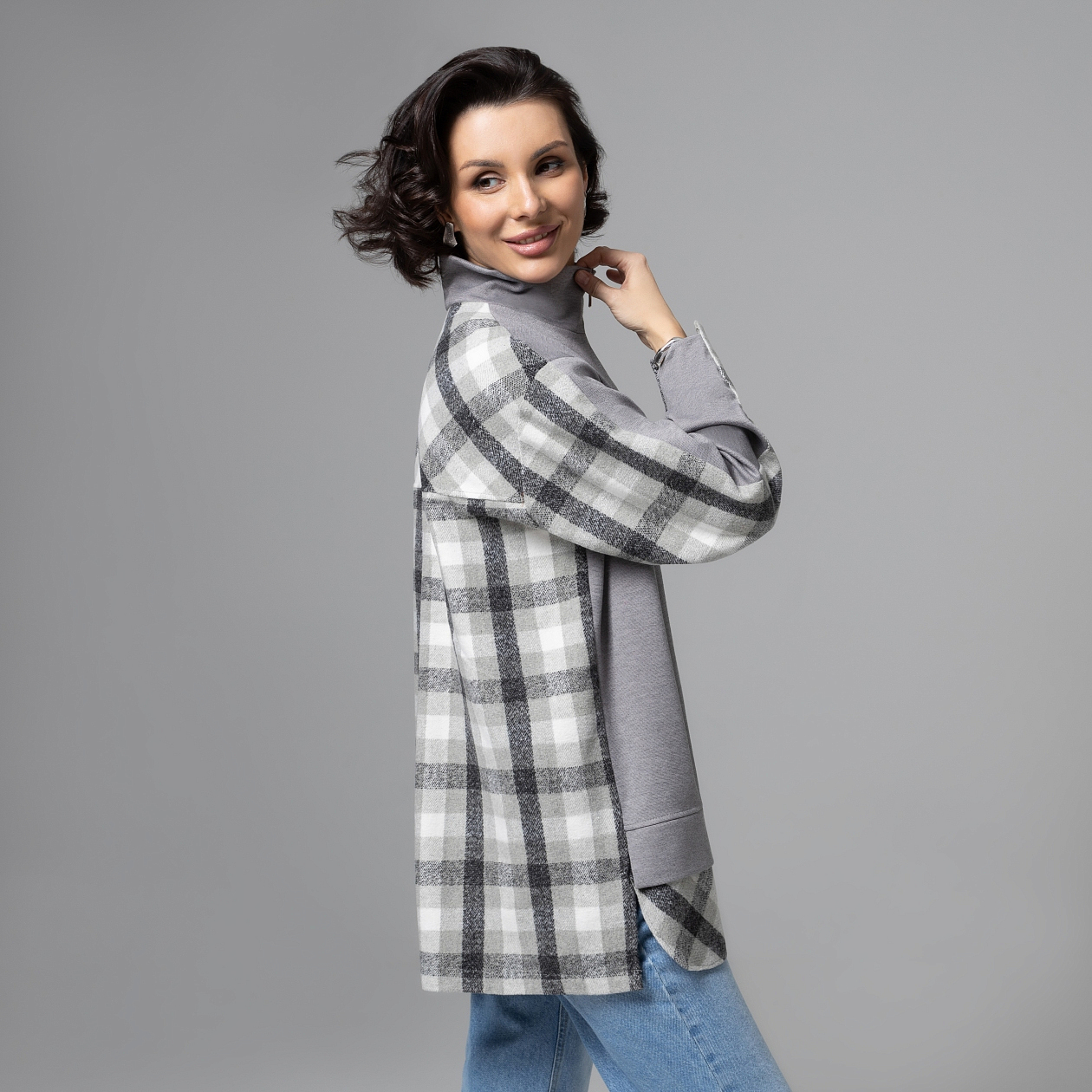 Путешествие начинается (пасмурное небо). Состав: 65% п/э, 30% вискоза, 5% спандекс