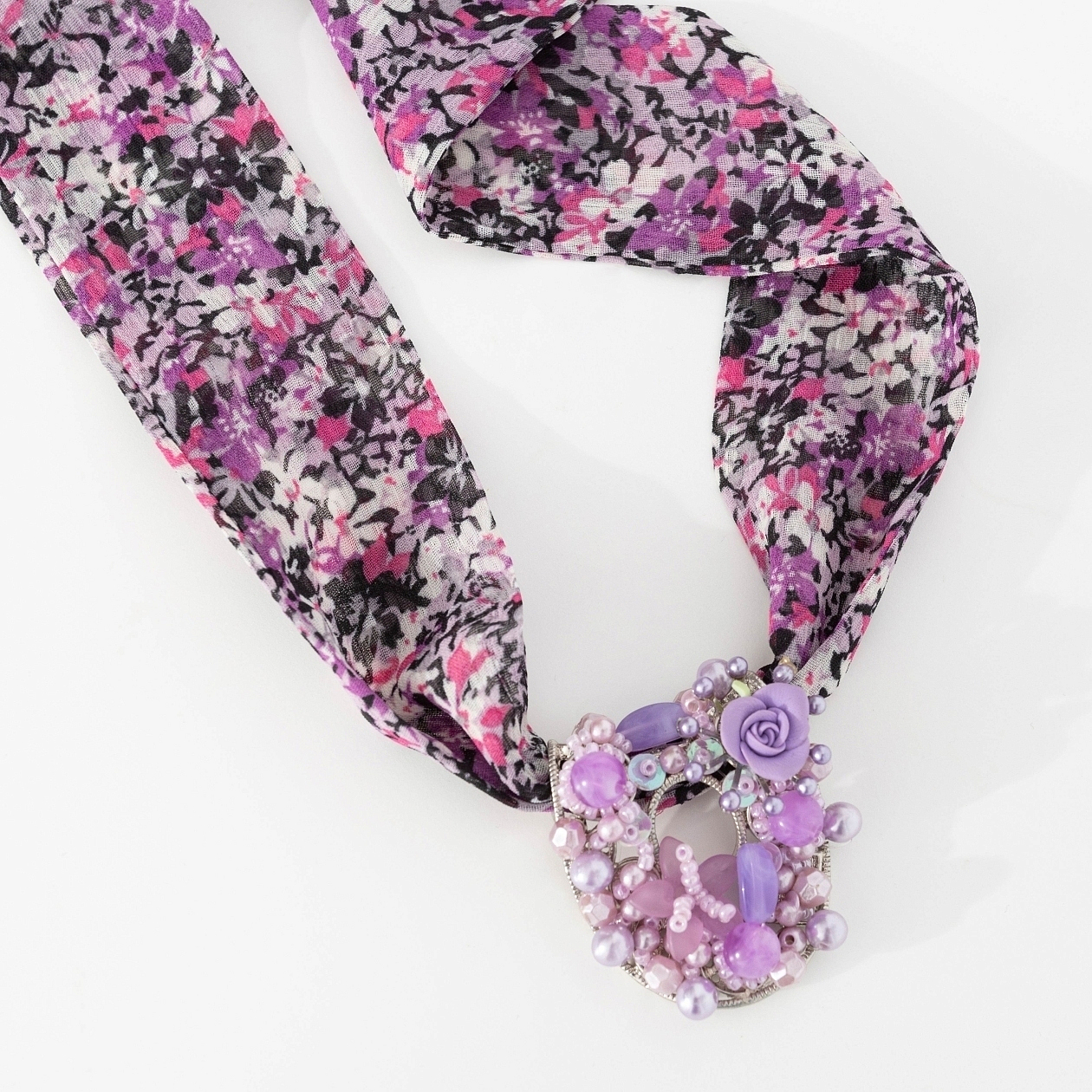 Завораживает дух. Состав: 100% п/э