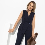 Стильный лидер. Состав: 60% полиэстер, 37% вискоза, 3% спандекс