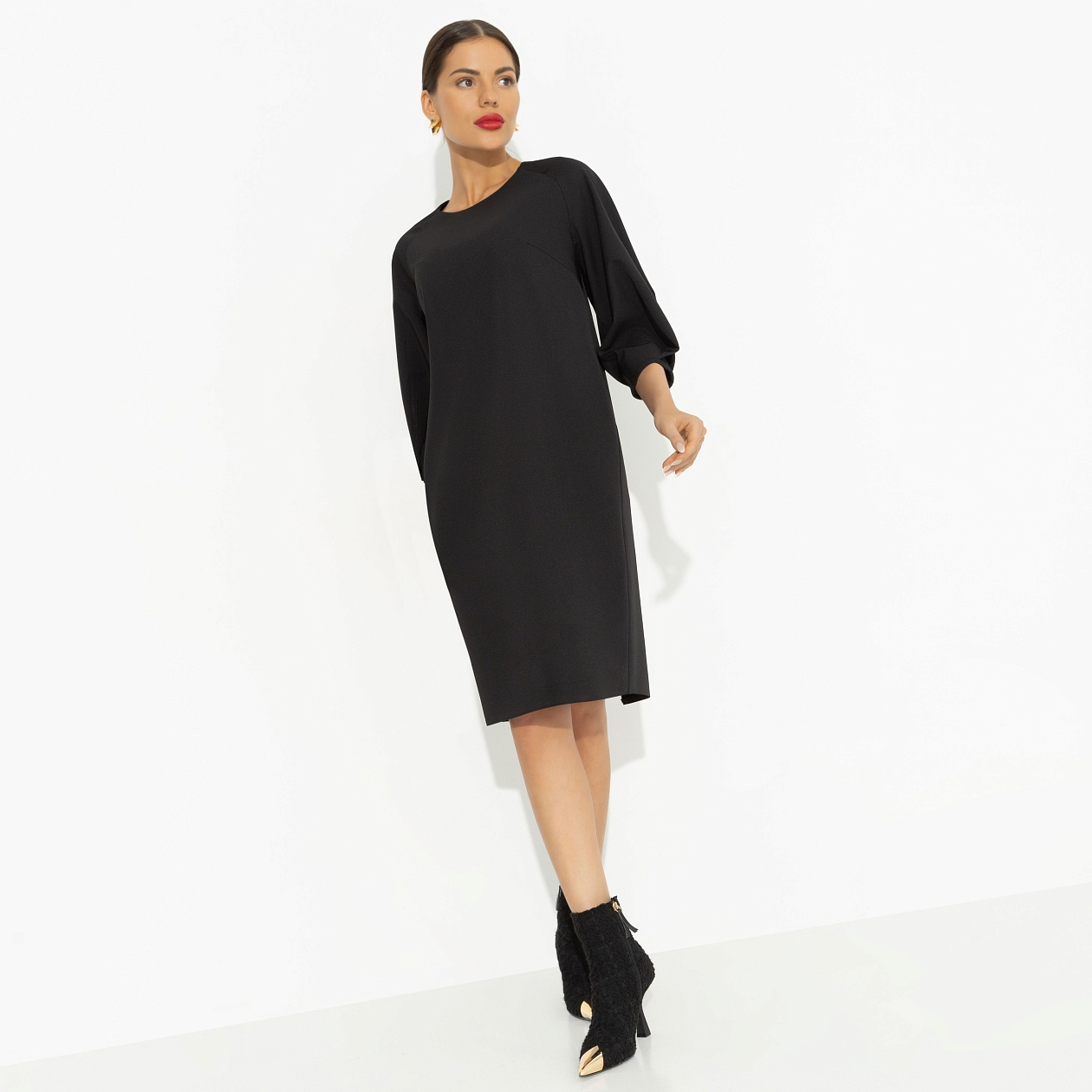 Платье Интересный подход (черный). Состав: 95% полиэстер, 5% эластан