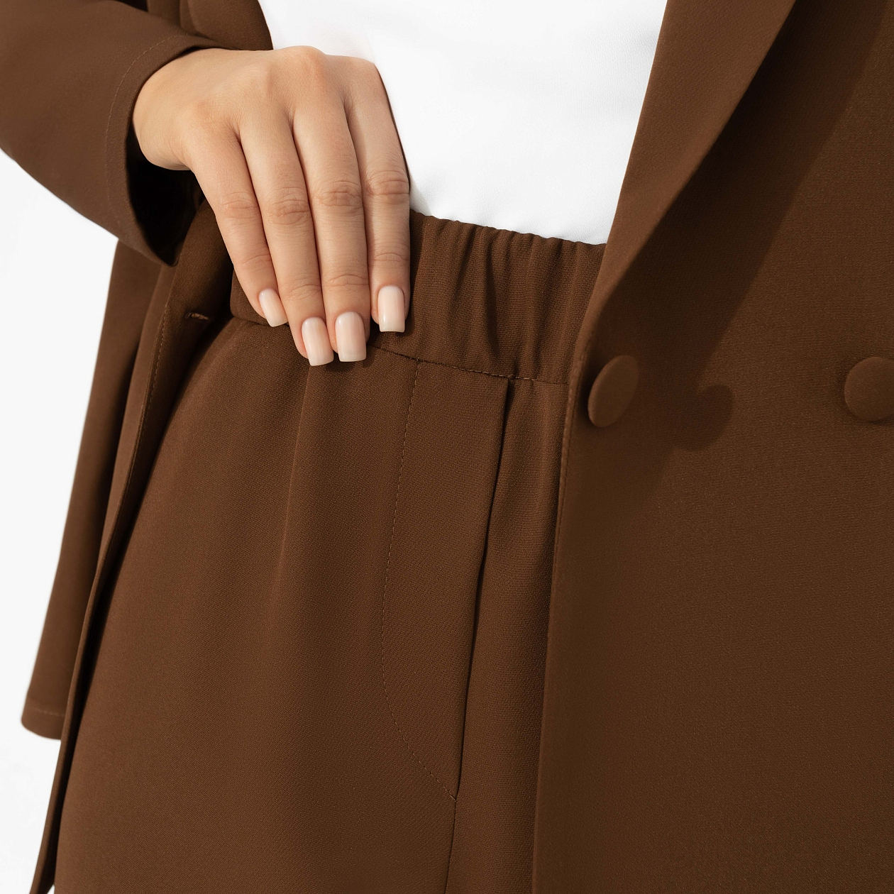 Брючный костюм Стильный коллектив. Состав: 95% полиэстер, 5% эластан