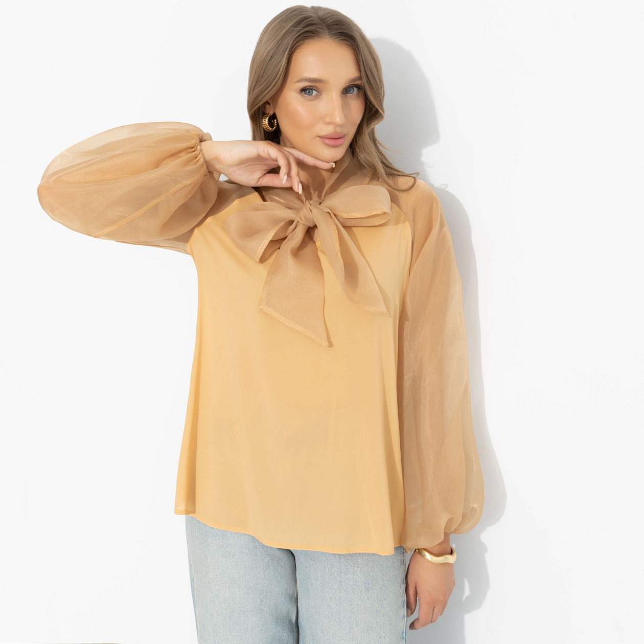 Блуза Больше, чем образ. Состав: 95% полиэстер, 5% эластан