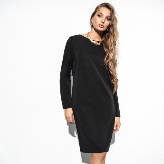 Платье Обгоняя конкуренток 