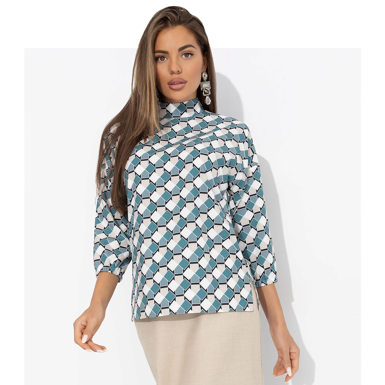 Блуза Вихрь комплиментов. Состав: 65% п/э, 30% вискоза, 5% эластан