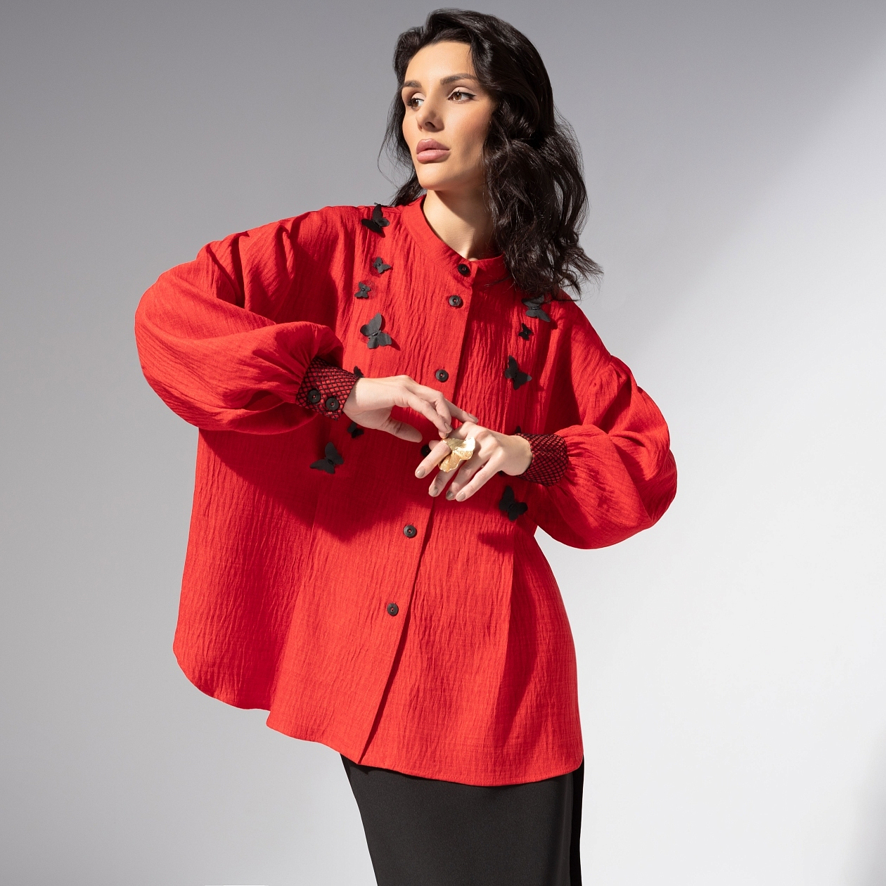 Нежный шум (красная). Состав: 65% п/э, 35% вискоза