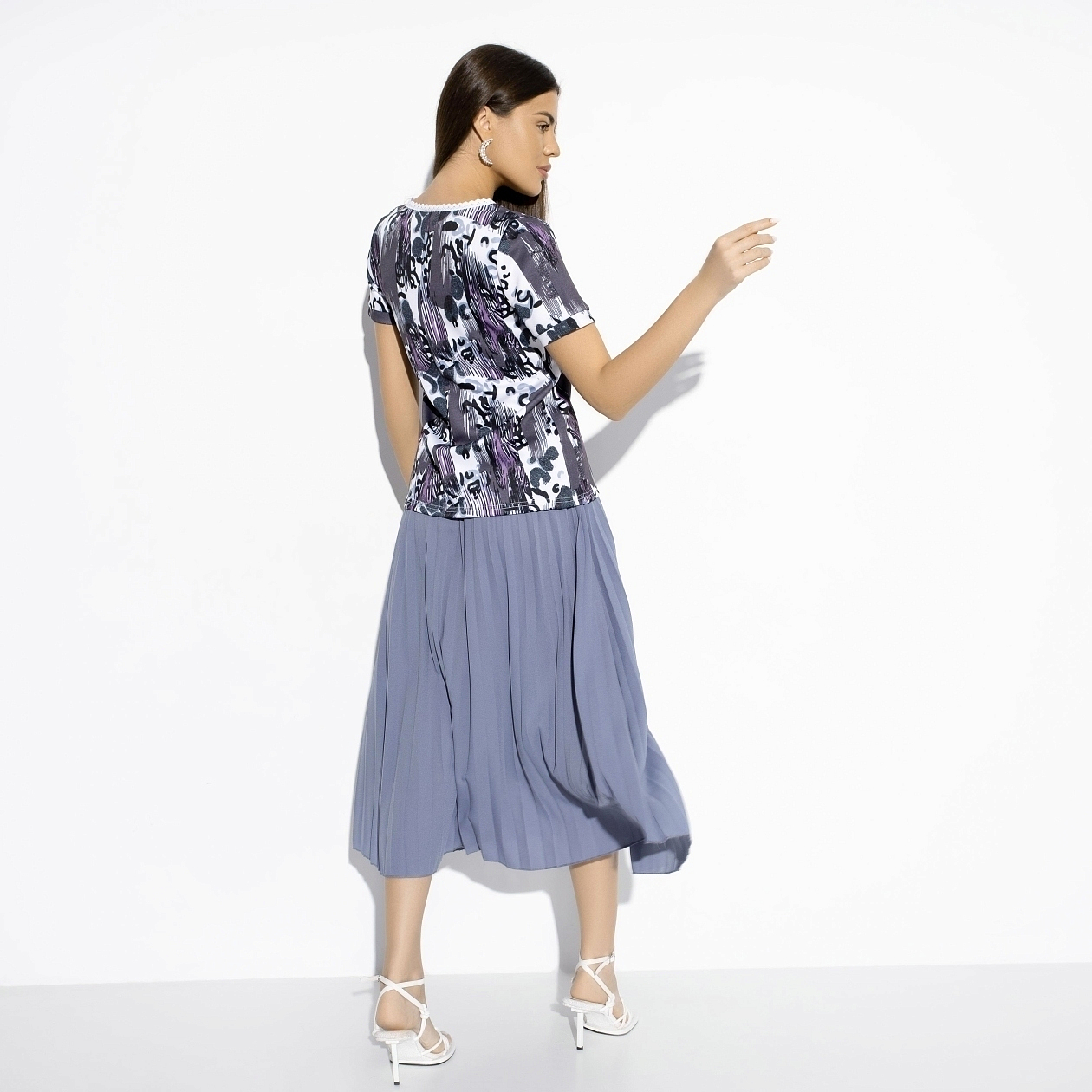 Футболка Любовь рядом (exotic). Состав: 97% полиэстер, 3% спандекс