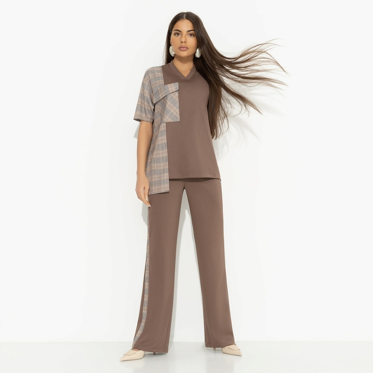 Брючный костюм Современная утонченность (brown, 2 в 1). Состав: 55% полиэстер, 40% вискоза, 5% спандекс