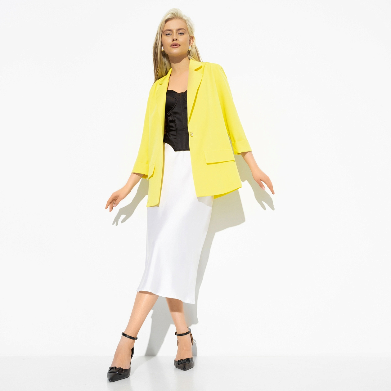 Жакет Всемирное признание (banana style). Состав: 95% полиэстер, 5% эластан