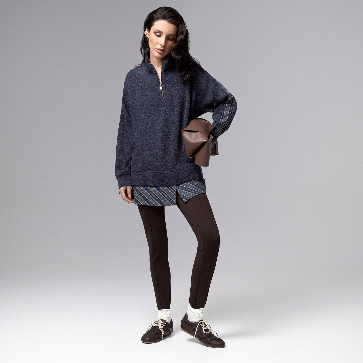 Путешествие начинается (синяя туманность). Состав: 65% п/э, 15% ангора, 15% акрил, 5% спандекс