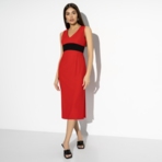 Платье-футляр Позирую как модель (с брошкой). Состав: 60% п/э, 37% вискоза, 3% спандекс