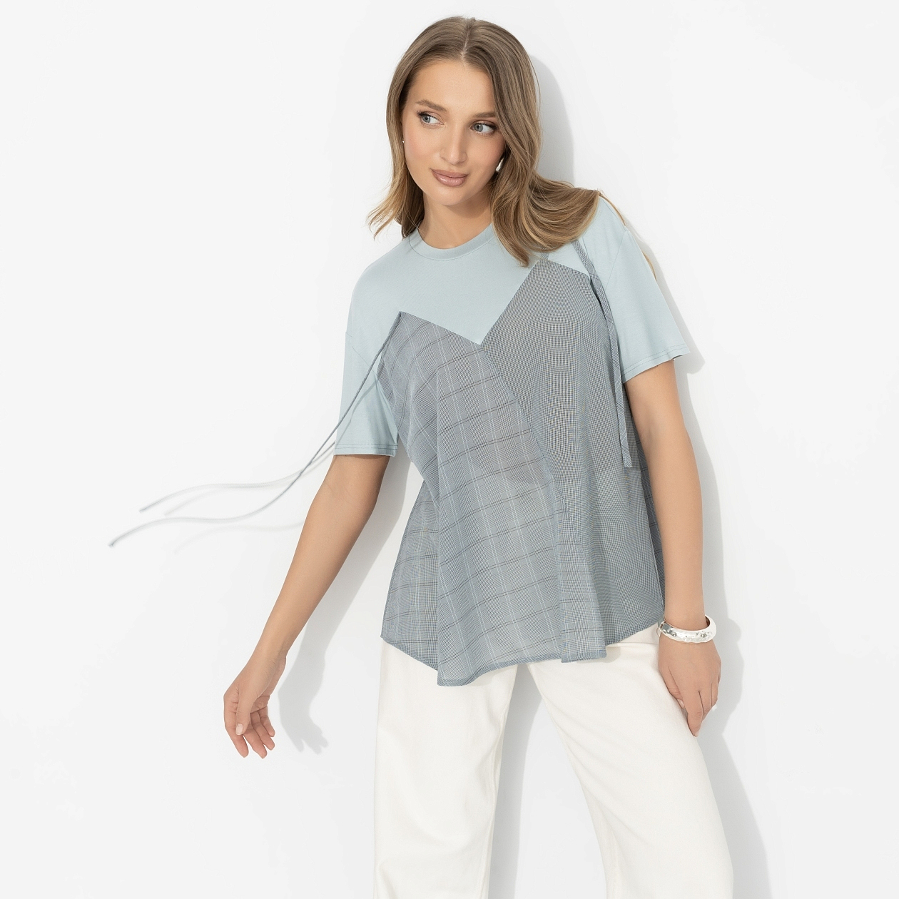 Легкий характер (в балансе). Состав: 80% п/э, 20% вискоза