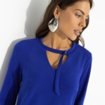 Блуза Неисчерпаемый талант (спелая голубика). Состав: 65% полиэстер, 30% вискоза, 5% эластан