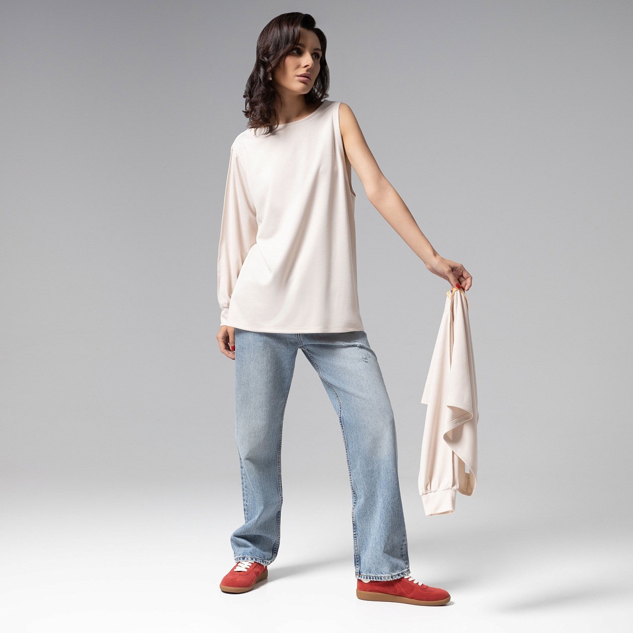 Лонгслив Преданная стилю (2 в 1). Состав: 65% п/э, 30% вискоза, 5% спандекс