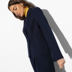 Жакет Невероятно прекрасна (new). Состав: 60% полиэстер, 37% вискоза, 3% спандекс