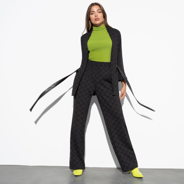 Брючный костюм Нашла подход (2 в 1, блэк, с поясом) 