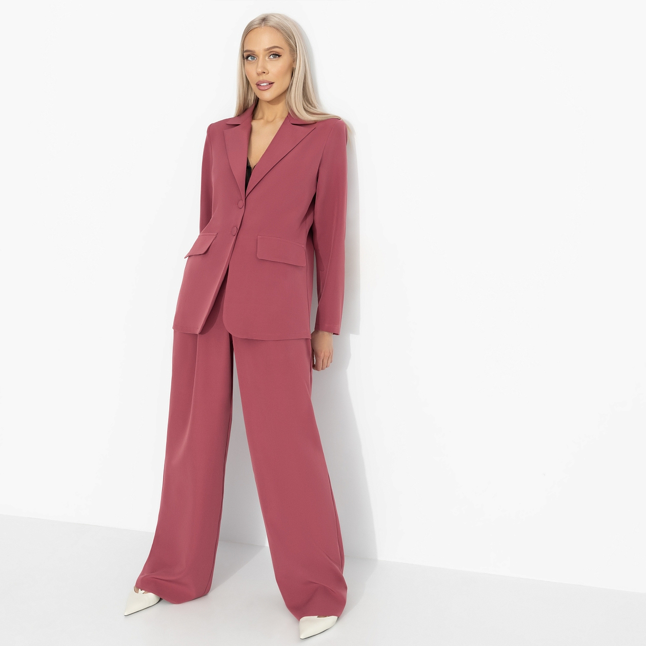 Брючный костюм Серьезный стиль (2 в 1, малиновый десерт). Состав: 65% п/э, 30% вискоза, 5% эластан