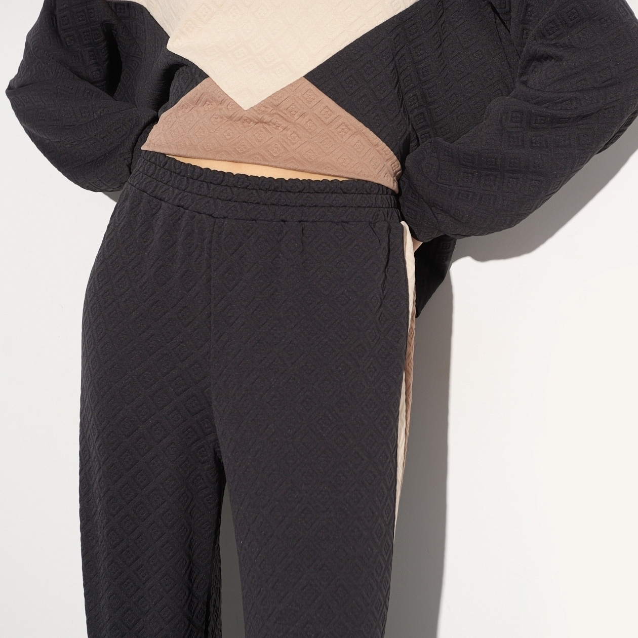 Брюки Попала в цель. Состав: 95% п/э, 5% спандекс