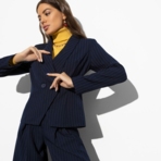 Жакет Невероятно прекрасна (new). Состав: 60% полиэстер, 37% вискоза, 3% спандекс