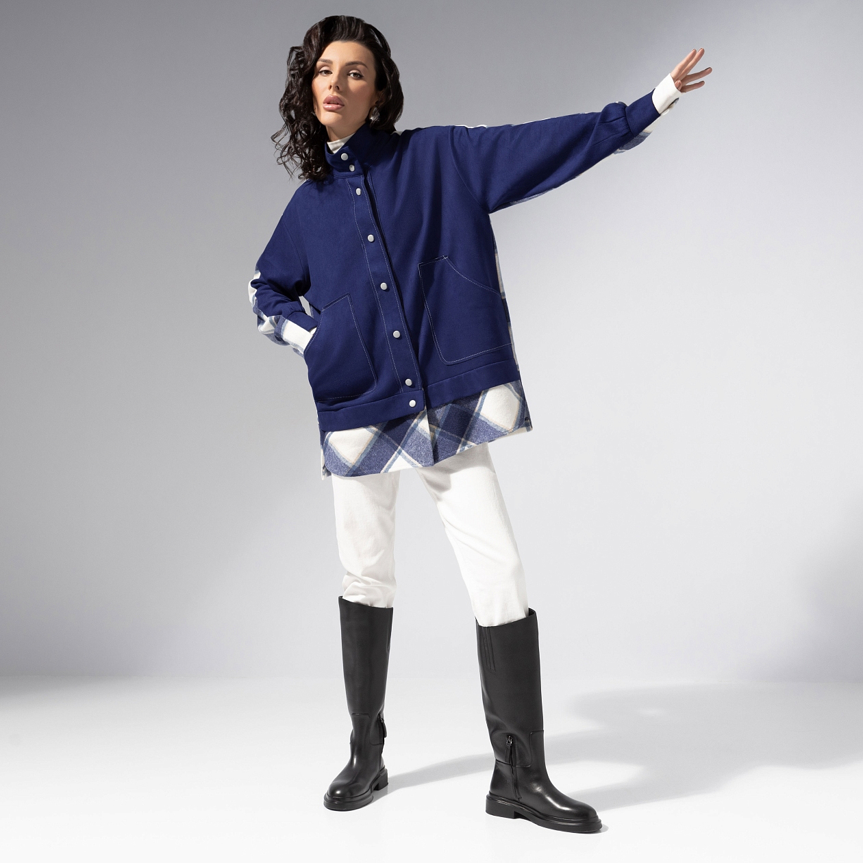 Быть лидером. Состав: 65% п/э, 30% вискоза, 5% спандекс