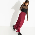 Мыслить иначе. Купить женский Юбка оптом от производителя.