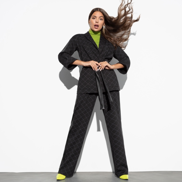 Брючный костюм Нашла подход (2 в 1, блэк, с поясом) 