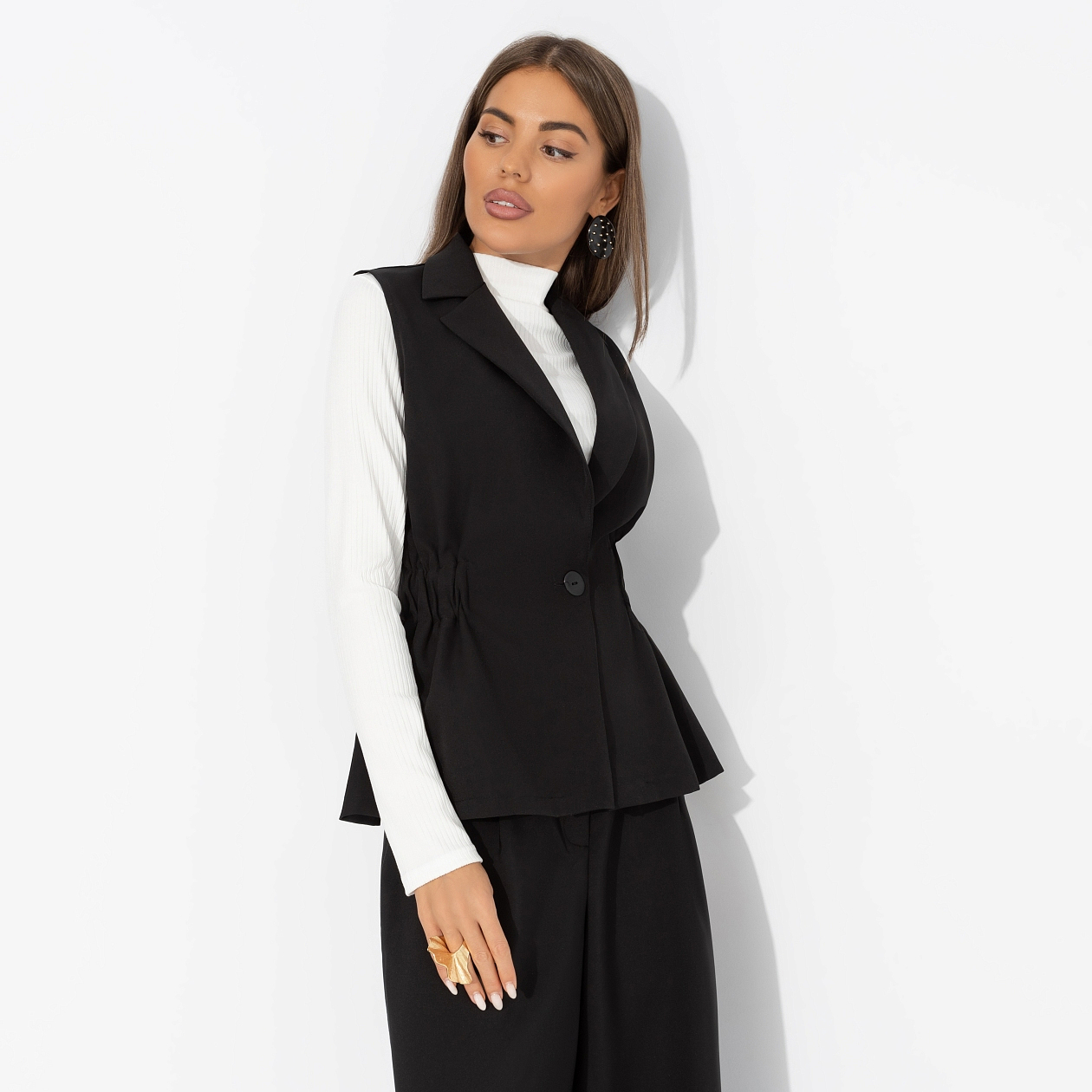 Летнее наслаждение (черный). Состав: 60% п/э, 37% вискоза, 3% спандекс