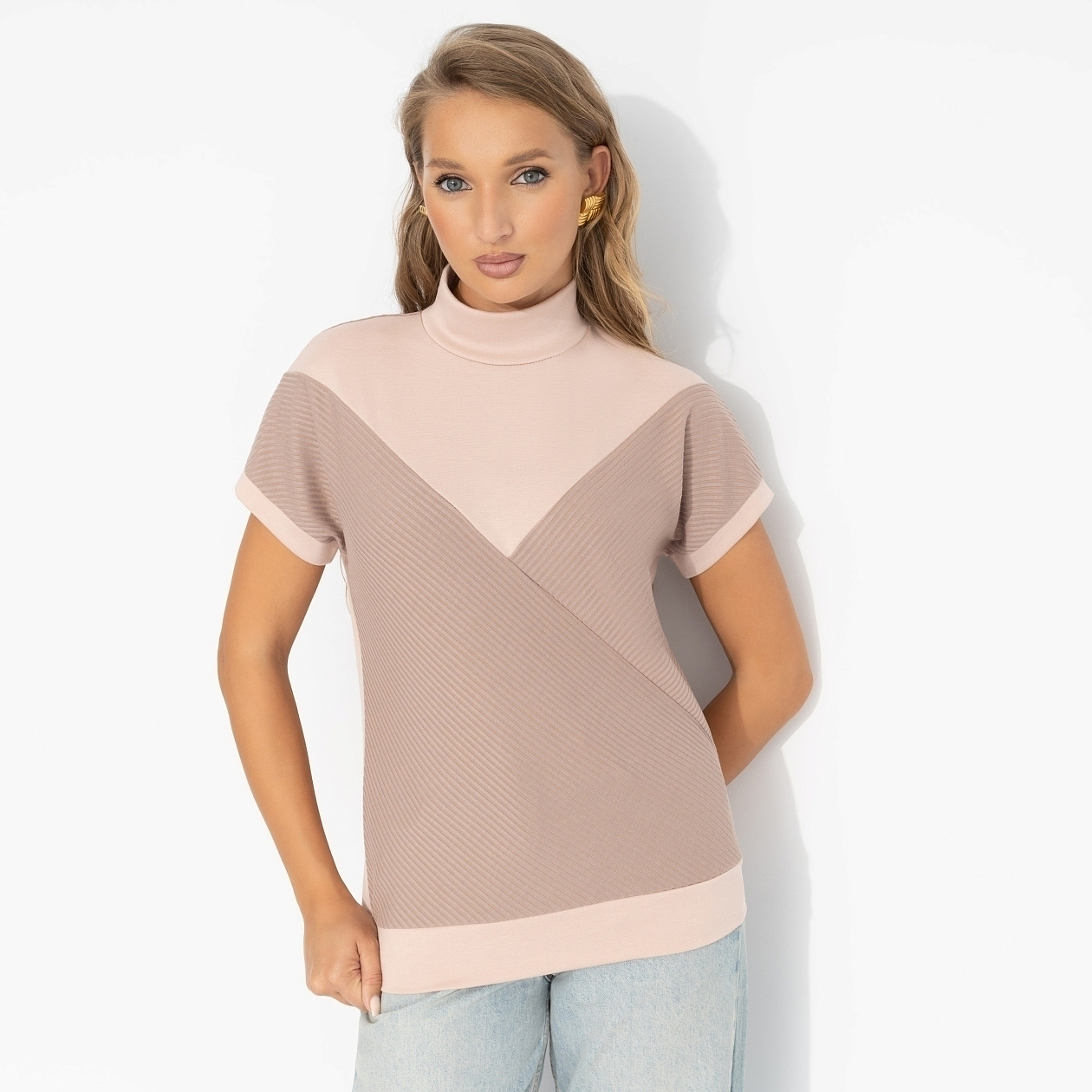 Водолазка Нота нежности. Состав: 65% п/э, 30% вискоза, 5% стрейч