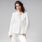 Жакет Сидит идеально. Состав: 75% п/э, 20% вискоза, 5% спандекс