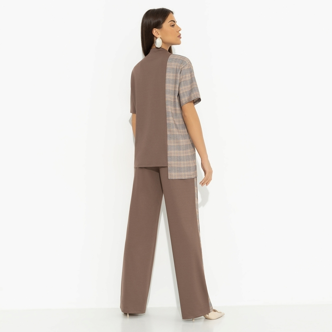 Брючный костюм Современная утонченность (brown, 2 в 1). Состав: 55% полиэстер, 40% вискоза, 5% спандекс