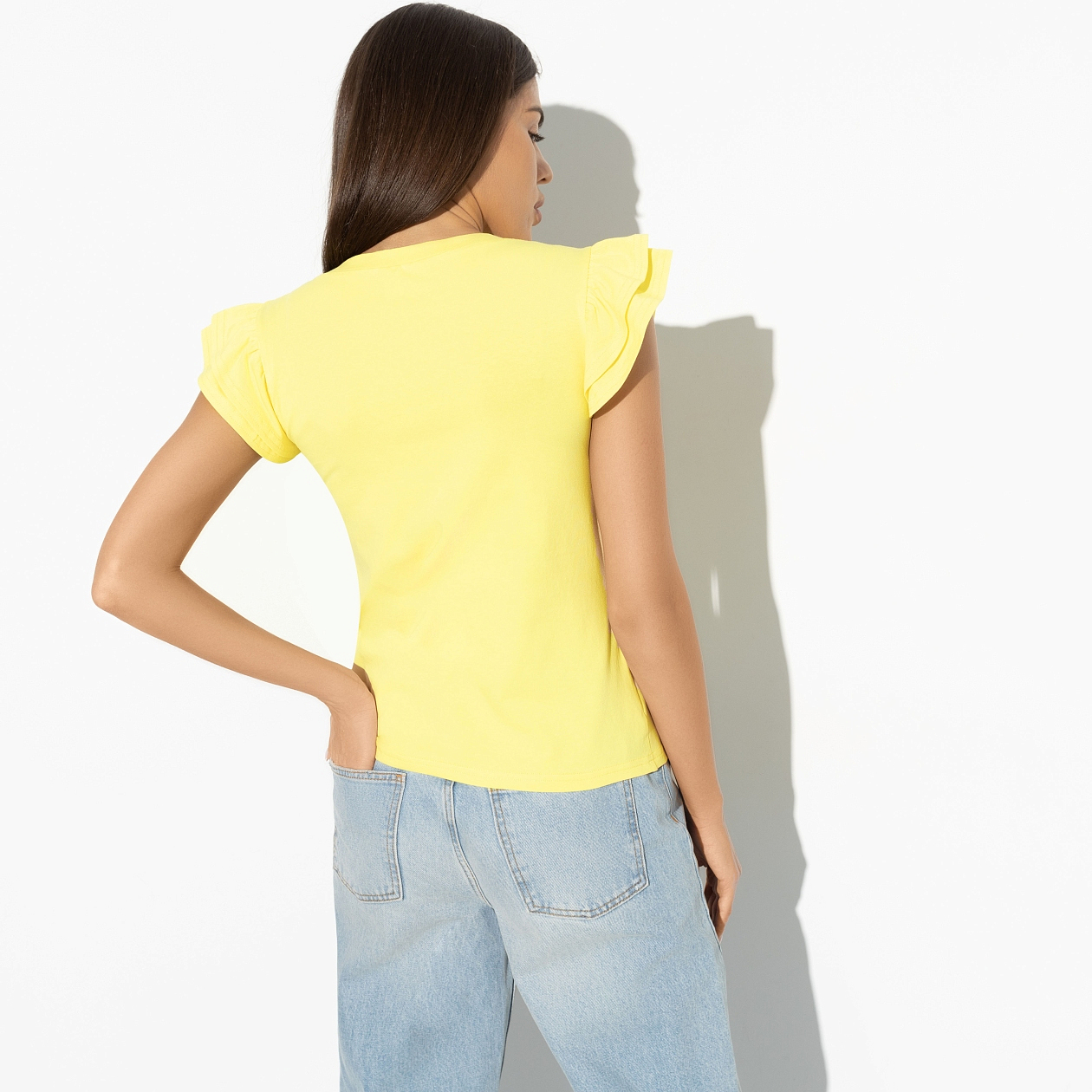 Футболка Вокруг иллюзий. Состав: 95% хлопок, 5% спандекс