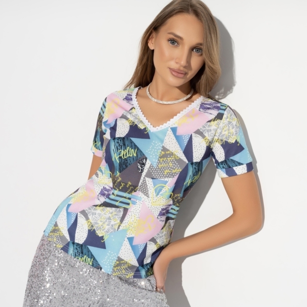 Футболка Любовь рядом (яркая) 