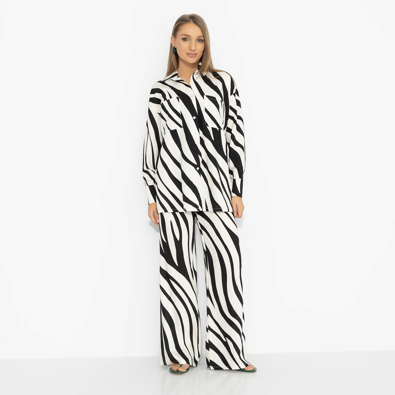 Двойка Красиво и точка (мода). Состав: 85% вискоза, 15% нейлон