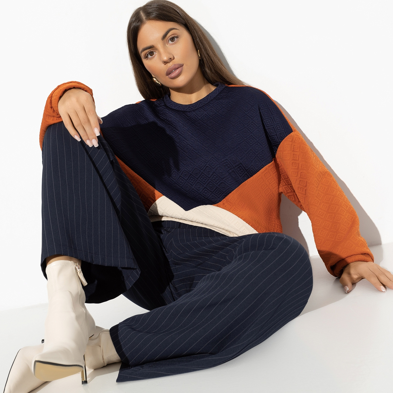 Любимый образ (яркая). Состав: 95% полиэстер, 5% эластан