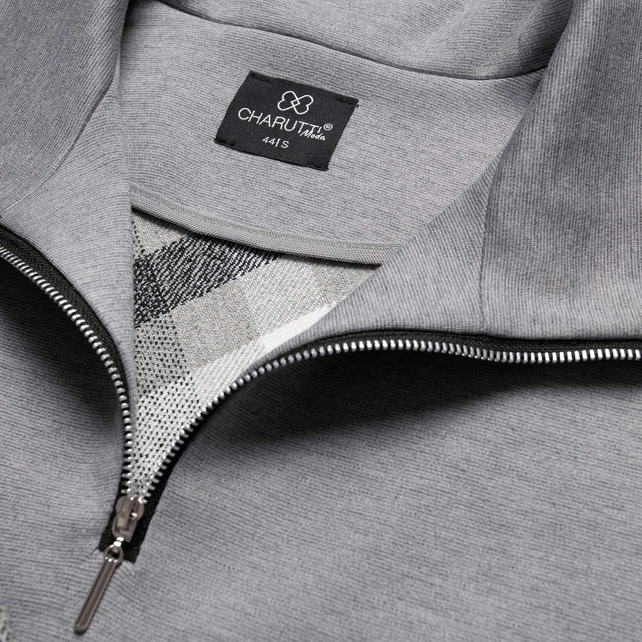 Путешествие начинается (пасмурное небо). Состав: 65% п/э, 30% вискоза, 5% спандекс