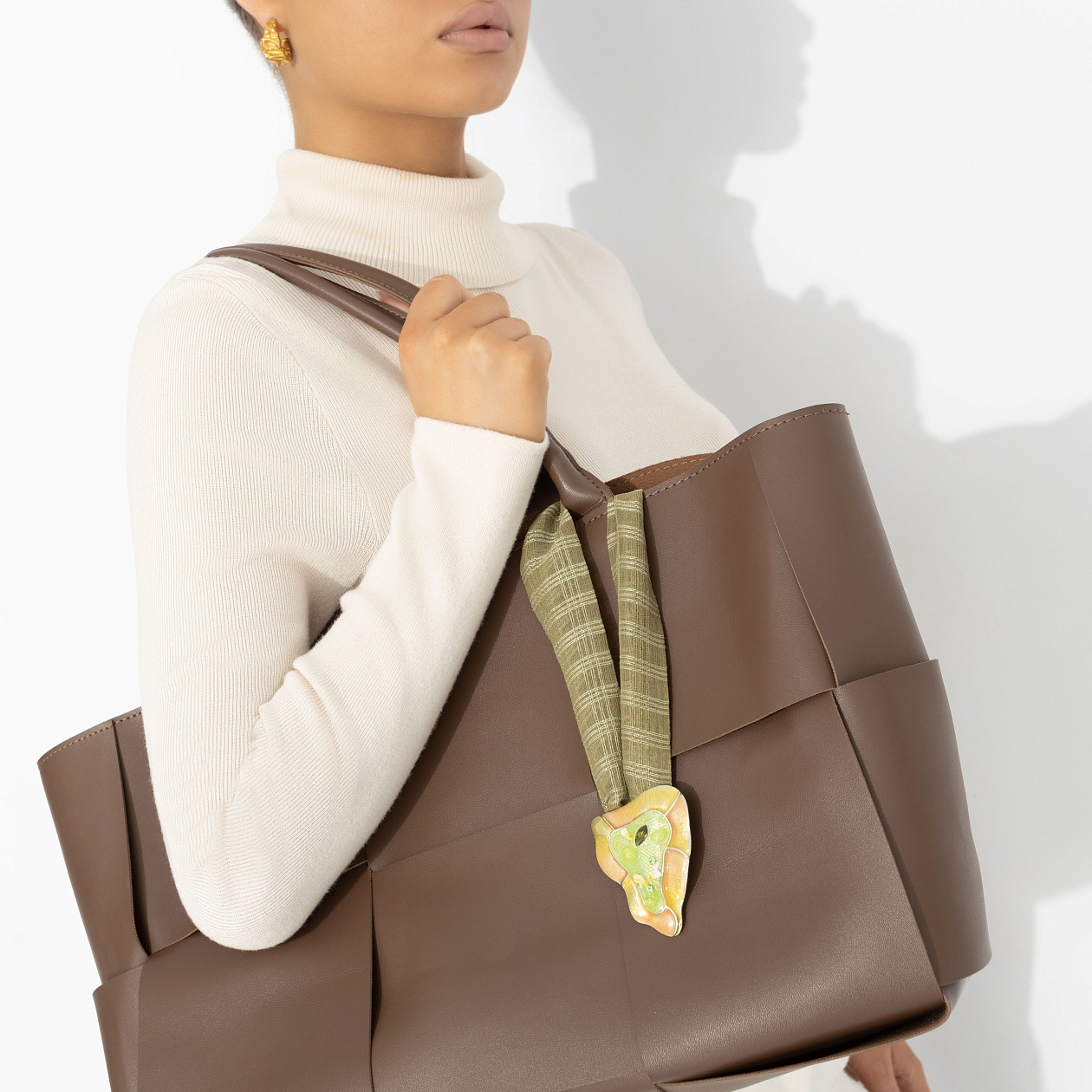 Тайное сокровище. Состав: 80% п/э, 15% акриловая смола, 5% металл