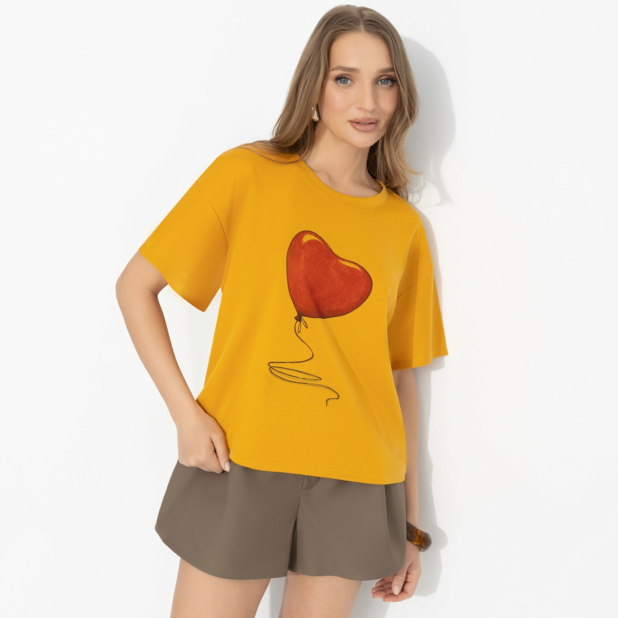 На своей волне (драйв). Состав: 30% вискоза, 65% полиэстер, 5% стрейч