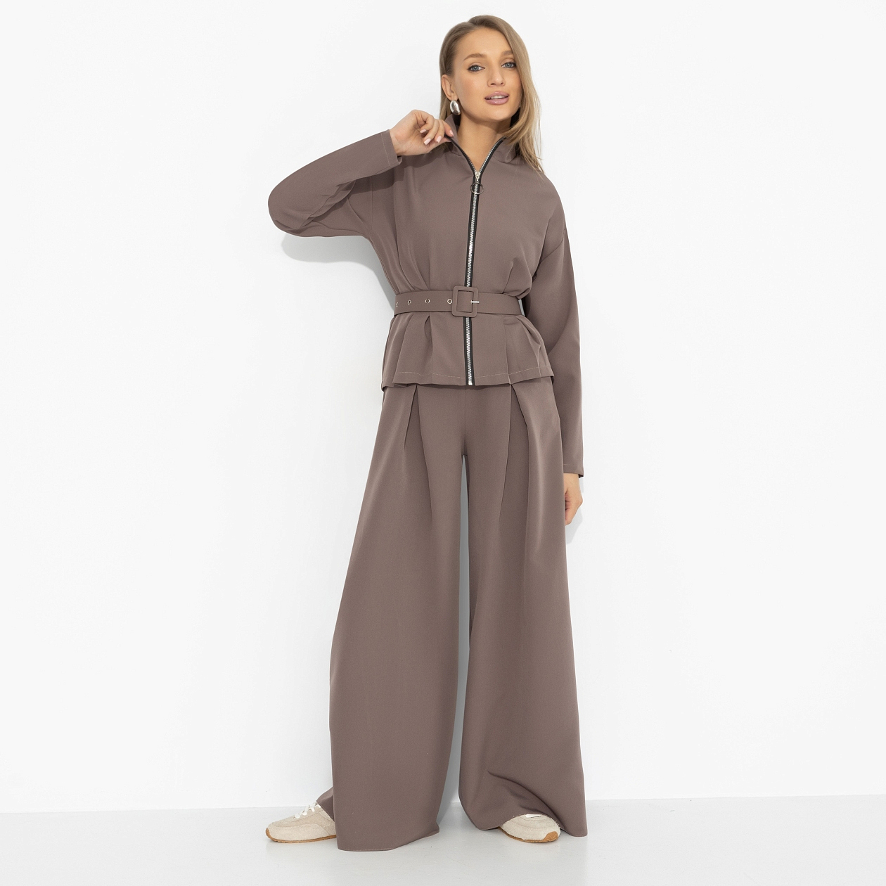 Брючный костюм Так выглядит уверенность (2 в 1, с поясом). Состав: 95% полиэстер, 5% эластан