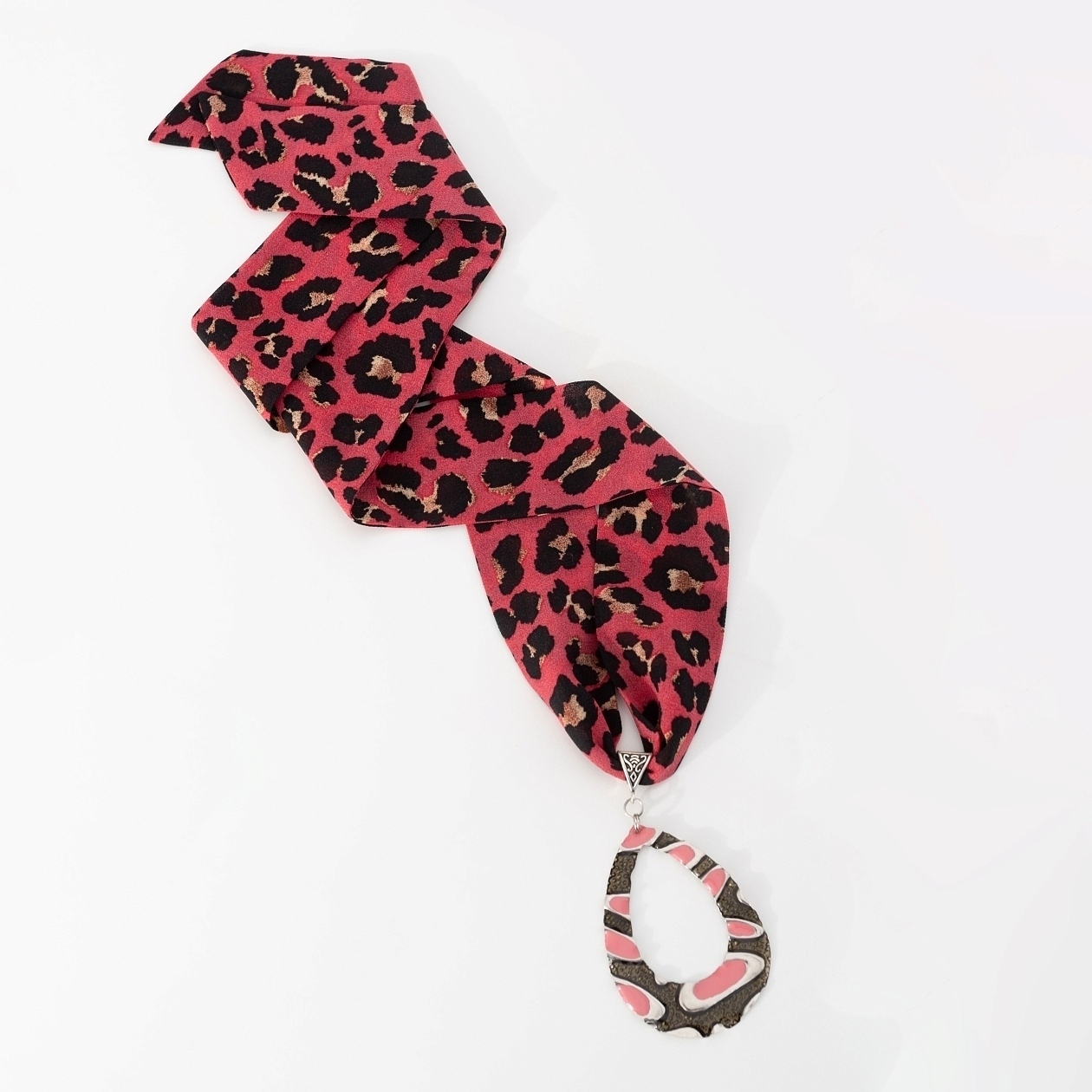 Важная деталь (эффектный). Состав: 100% п/э