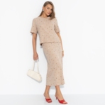 Хороша во всем. Купить женский Юбка оптом от производителя.