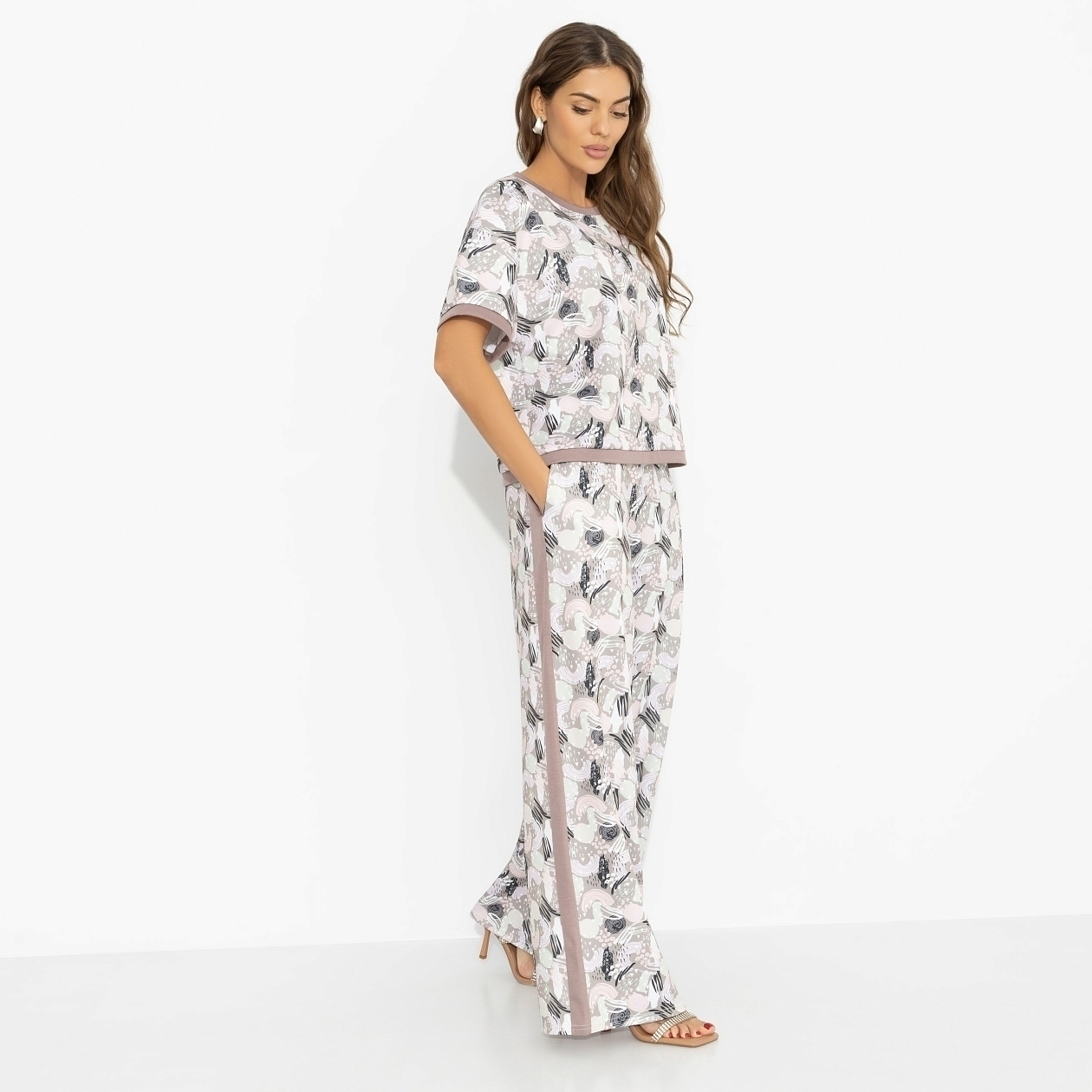 Брюки Вечная весна . Состав: 95% п/э, 5% спандекс