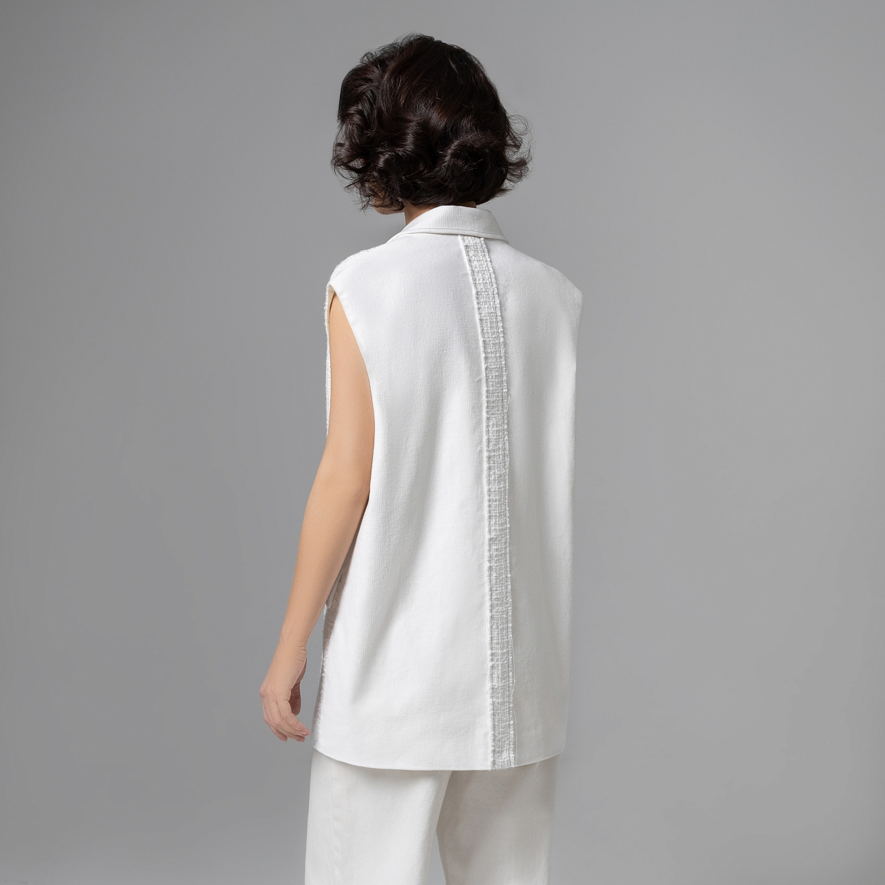 Карьерный взлет (античный белый) . Состав: 65% п/э, 35% вискоза