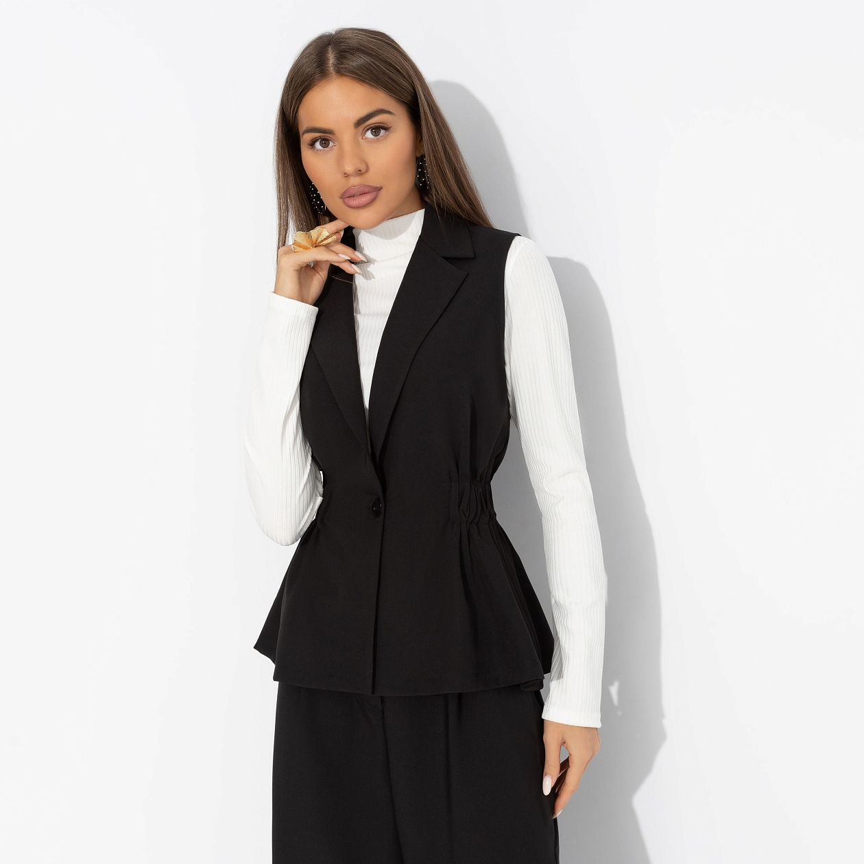 Летнее наслаждение (черный). Состав: 60% п/э, 37% вискоза, 3% спандекс