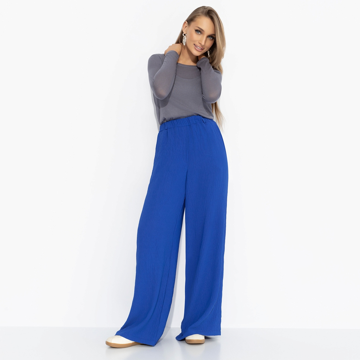 Брюки В тандеме с гармонией. Состав: 95% полиэстер, 5% эластан