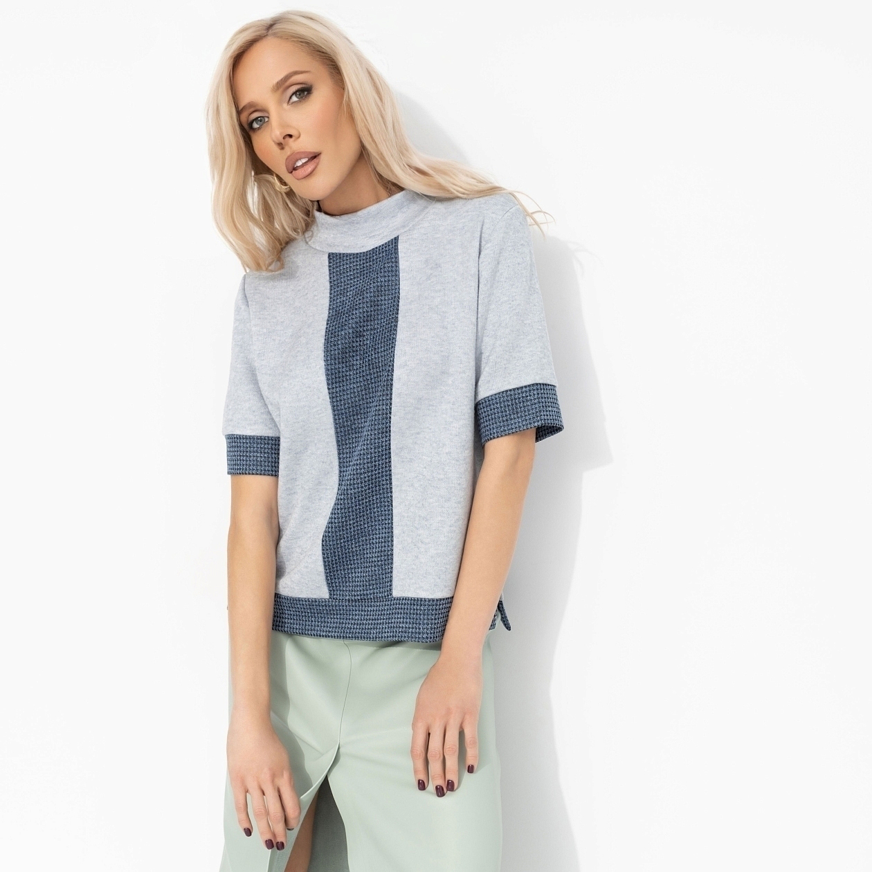 Водолазка Фирменное приветствие (серая). Состав: 46% вискоза, 28% п/э, 21% нейлон, 5% спандекс