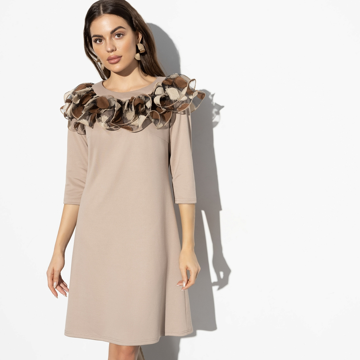 Платье Фееричное появление. Состав: 65% п/э, 30% вискоза, 5% спандекс