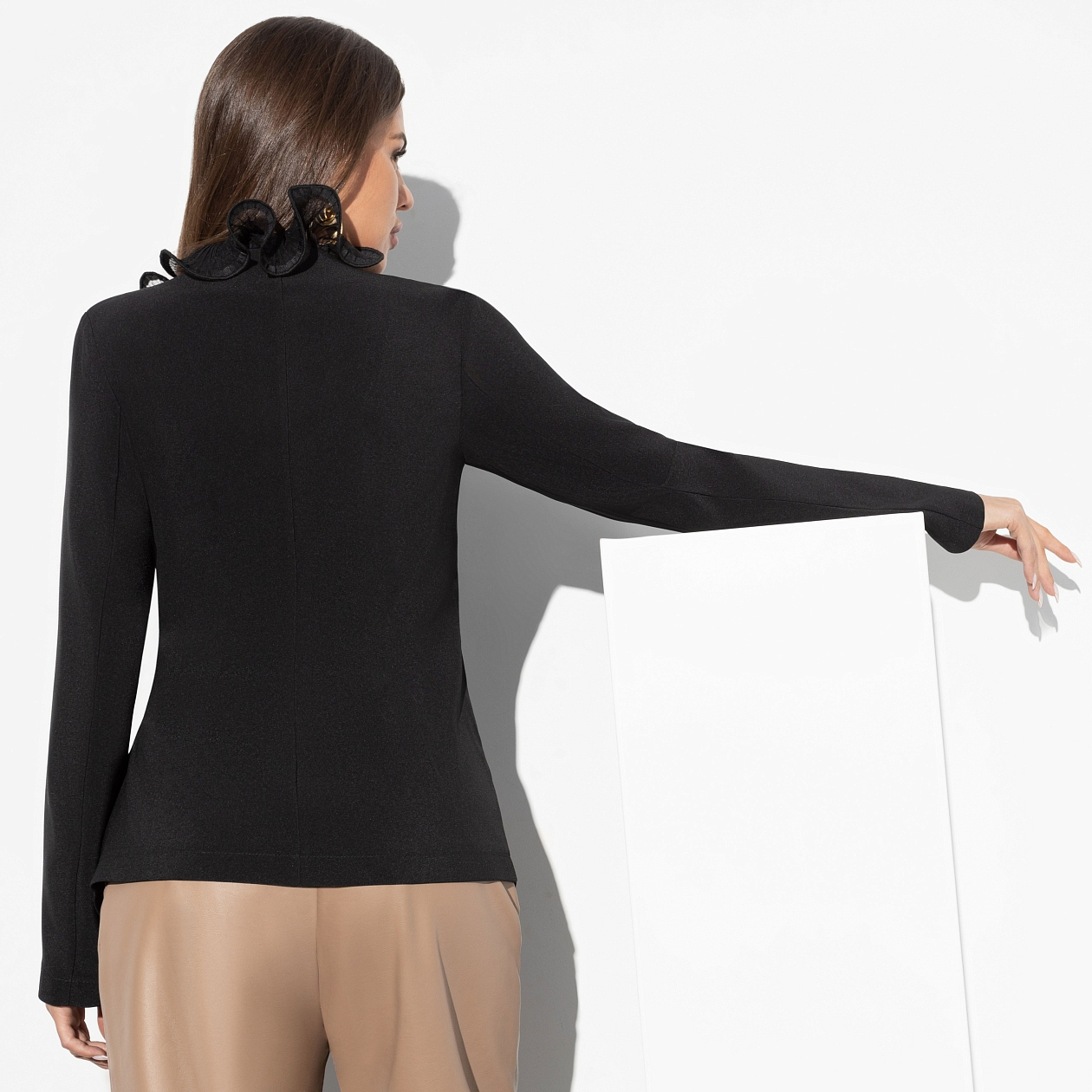 Жакет Эффектная элегантность. Состав: 65% п/э, 30% вискоза, 5% спандекс