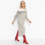 Платье Влюблена в себя. Состав: 65% п/э, 30% вискоза, 5% спандекс