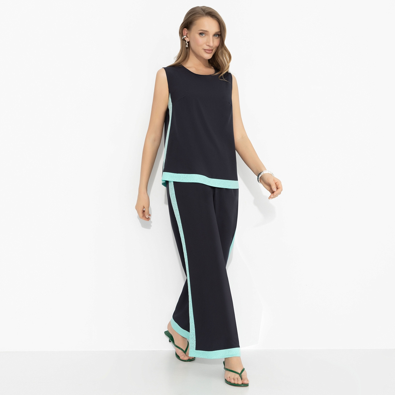 Лови мой ритм. Состав: 97% п/э, 3% спандекс